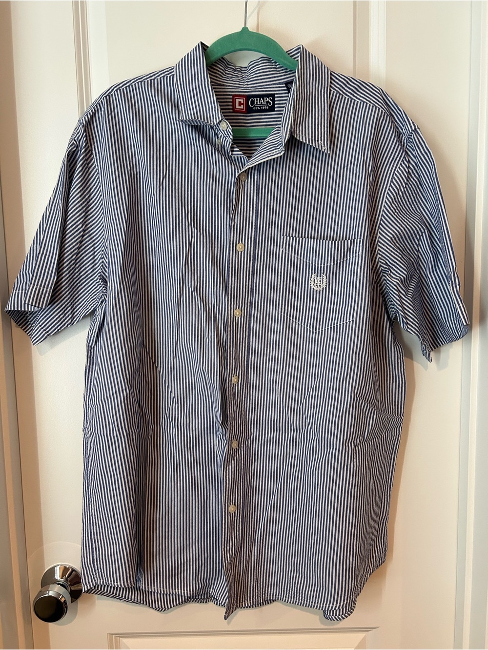 Chaps Men’s Navy & White Striped Short-Sleeve Button-Down Shirt